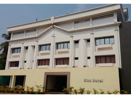 Bisu Hotel & Resorts Khed  エクステリア 写真